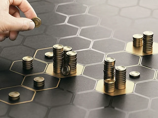 Seven Major Financial Milestones to Achieve Lifelong Stability